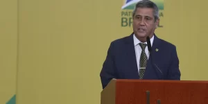Prisão de Braga Netto: PF aguarda retorno de viagem