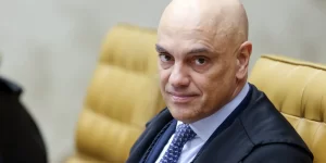 Moraes nega pedido de Zambelli para visitar presas do 8 de janeiro