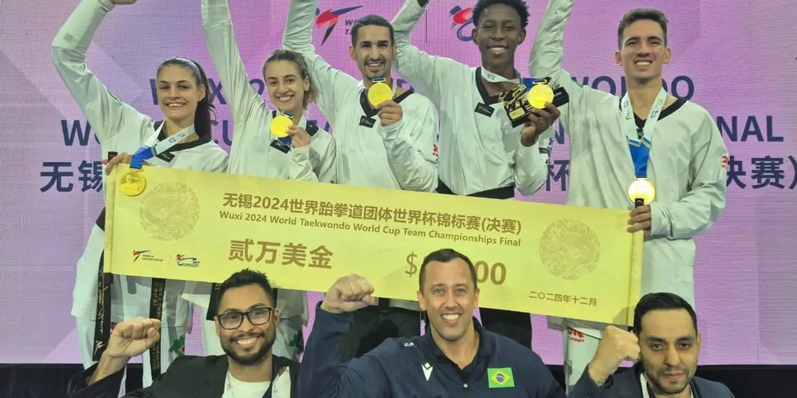 Brasil é bicampeão por equipes na Copa do Mundo de taekwondo na China