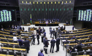 Câmara aprova pena maior para homicídio de idosos por discriminação