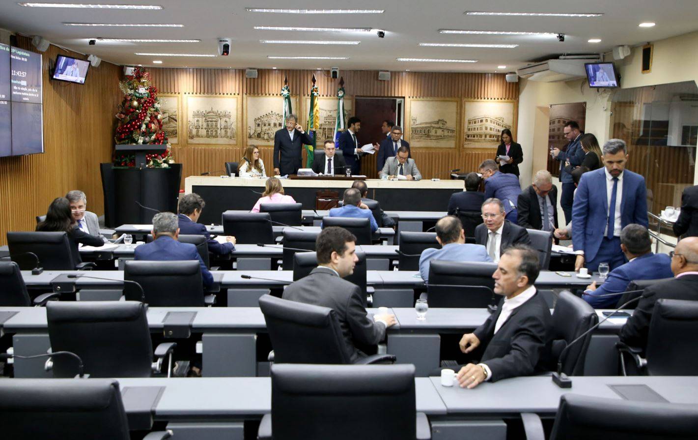 Câmara de Natal aprova mudanças em secretarias e criação de nova pasta que vai funcionar em Brasília