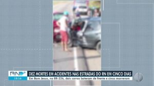Caminhão carregado com argamassa capota na BR-226, no interior do RN
