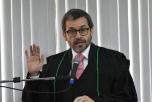 Carlos Thompson assume presidência do TCE-RN com foco em inteligência artificial e avaliação de políticas públicas