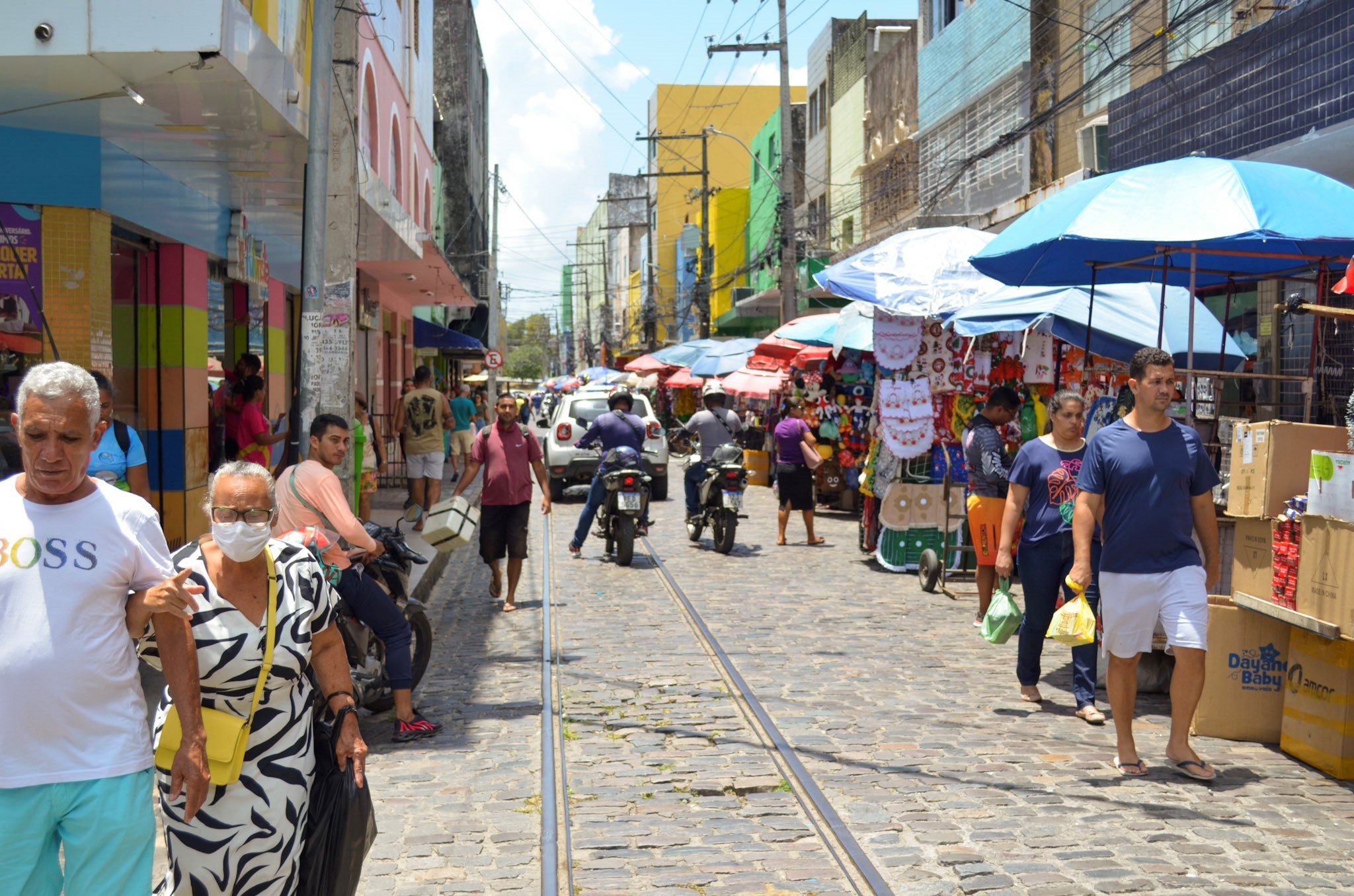 Confira o que abre e fecha no comércio nos dias 31 de dezembro e 1º de janeiro em Natal