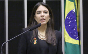 Comissão aprova projeto que isenta de tributação trocas em franquias