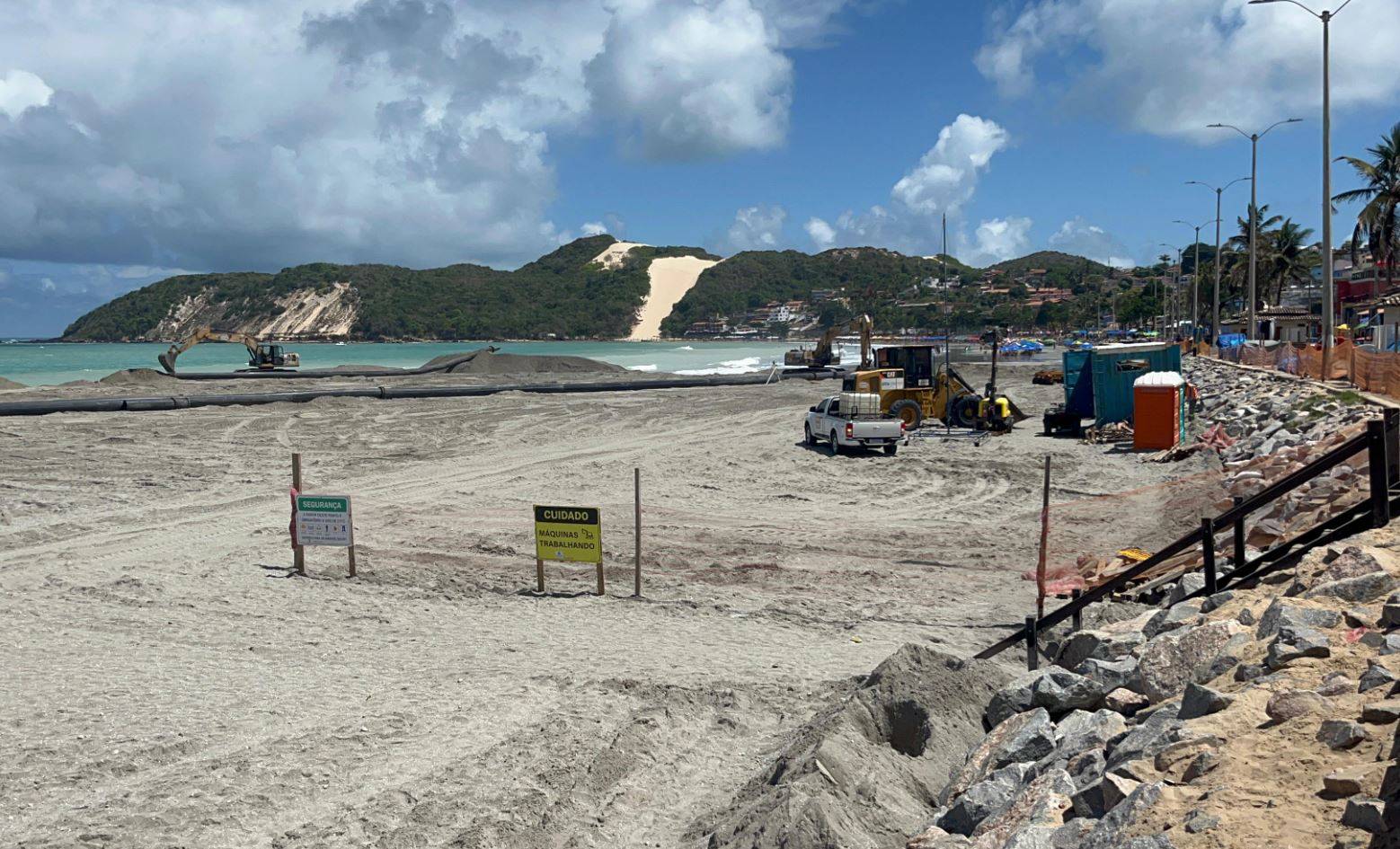 [VÍDEO] Engorda de Ponta Negra atinge 77% de conclusão e chega à altura do calçadão da Avenida Erivan França