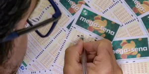 Sonhos e Planos: Apostadores da Mega-Sena Miram Prêmio de R$ 600 Milhões