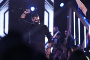 Natal Festivo: Cavaleiros do Forró, Pedro Sampaio e Raí Saia Rodada Agitam a Programação de Fim de Ano