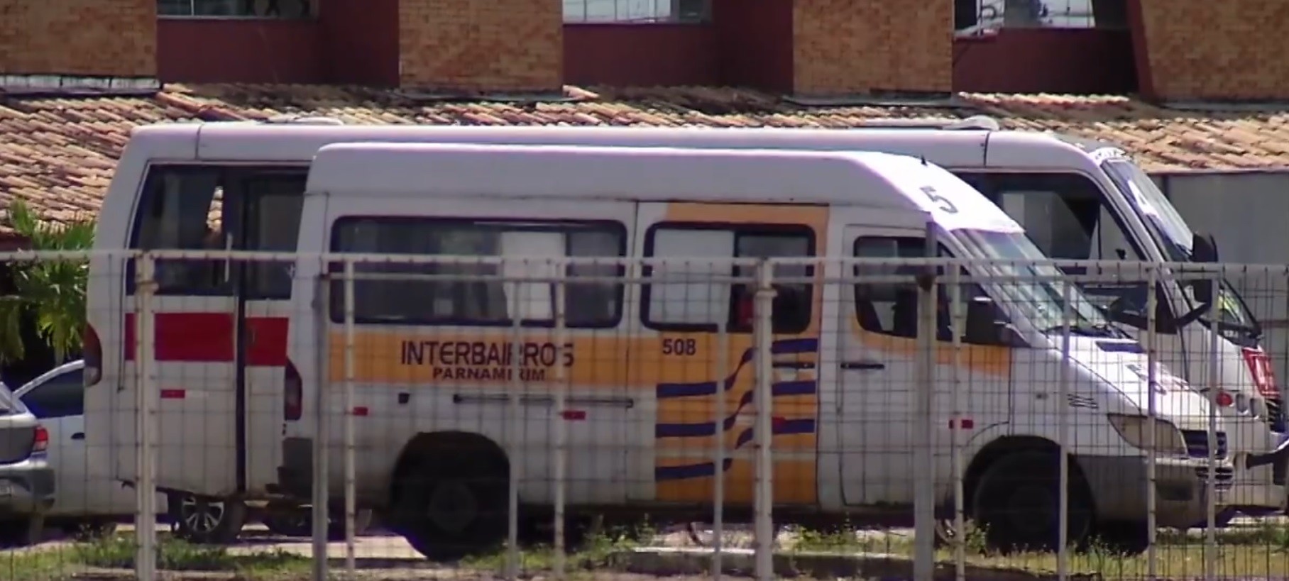 Três linhas de ônibus têm circulação suspensa em Parnamirim