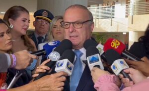 Prefeito Eleito de Natal, Paulinho Freire, Prioriza Creches e Prevenção Contra Chuvas em Início de Mandato