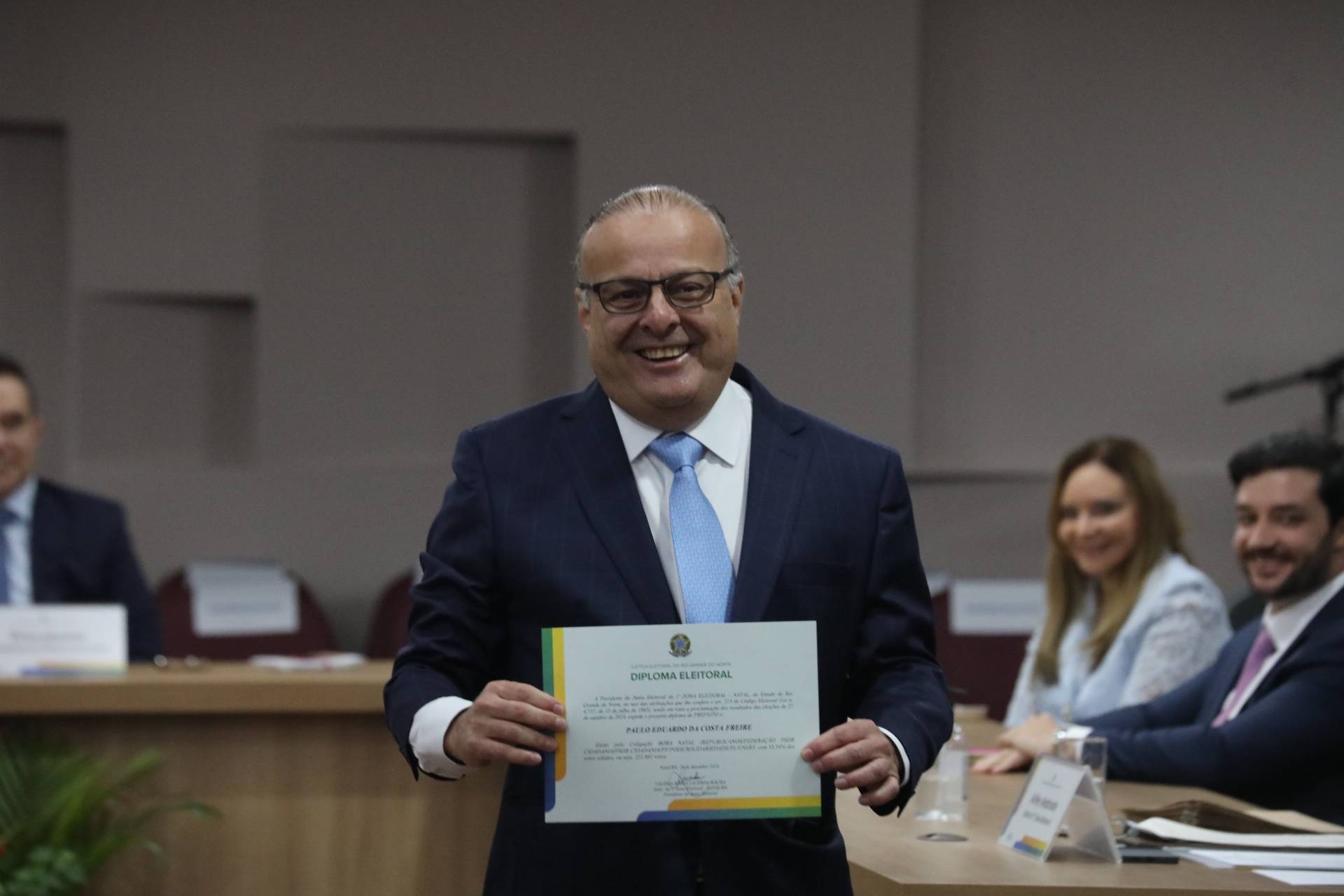 Paulinho Freire e vereadores tomam posse nesta quarta em Natal