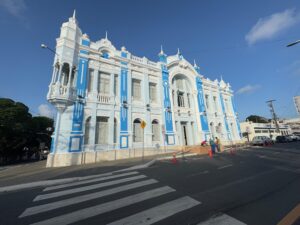 Paulinho Freire inicia gestão em Natal com exoneração de comissionados e foco em cortes de gastos
