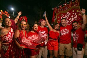 Bloco Gente é Pra Brilhar agita prévia de Carnaval em Ponta Negra com tema contra escala 6×1