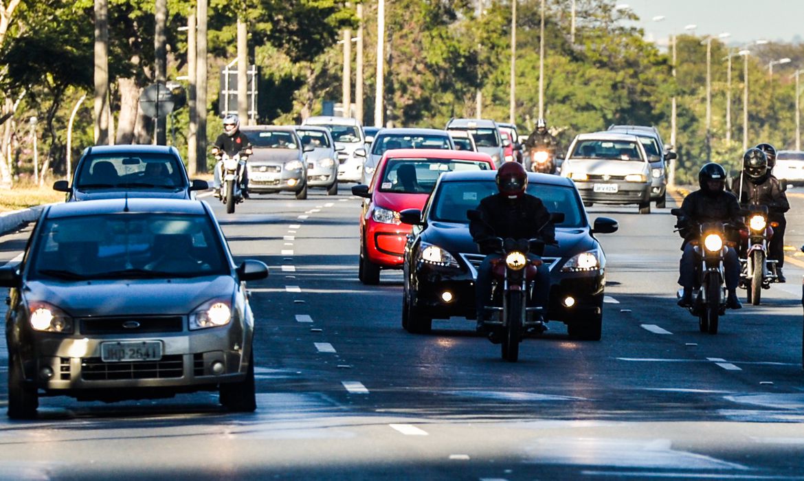 Financiamento de veículos atinge novo pico em janeiro de 2025, impulsionado pelas motos e pelo Nordeste