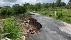 Fortes Chuvas Causam Estragos em Monte Alegre e Região do RN: Estradas Danificadas e Alagamentos