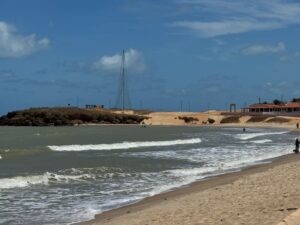 Balneabilidade no RN: Idema Aponta 41 Praias Próprias para Banho e Alerta para 10 Trechos Impróprios