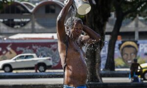 Onda de calor intensa deve atingir o Brasil em fevereiro, com sensação térmica podendo chegar a 70°C