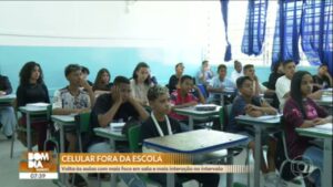 Uso de celulares em escolas: CNE divulga novas diretrizes priorizando fins pedagógicos e saúde mental