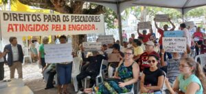 Audiência sobre engorda da praia de Ponta Negra ocorre na rua após fechamento da Câmara de Natal