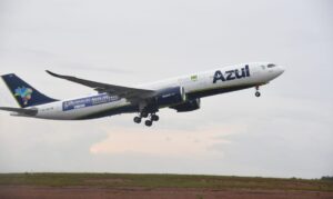 Azul anuncia 132 voos extras para feriados, com foco no Nordeste; Natal recebe sete