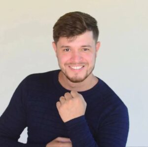Cantor Zailton Tavares morre em acidente de moto na Grande Natal