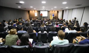 Parnamirim aprova campanha de orientação a idosos contra golpes digitais