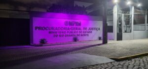 MPRN Ilumina Sede em Lilás: Ações Reforçam Compromisso com a Igualdade de Gênero no Mês da Mulher