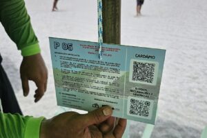 Ponta Negra adota cardápio bilíngue e digital para evitar fraudes em Natal
