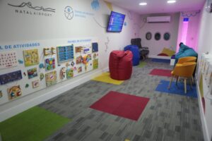 Aeroporto de Natal inaugura sala multissensorial para autistas e amplia investimentos em sustentabilidade