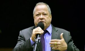 Câmara dos Deputados oficializa perda de mandato de Chiquinho Brazão