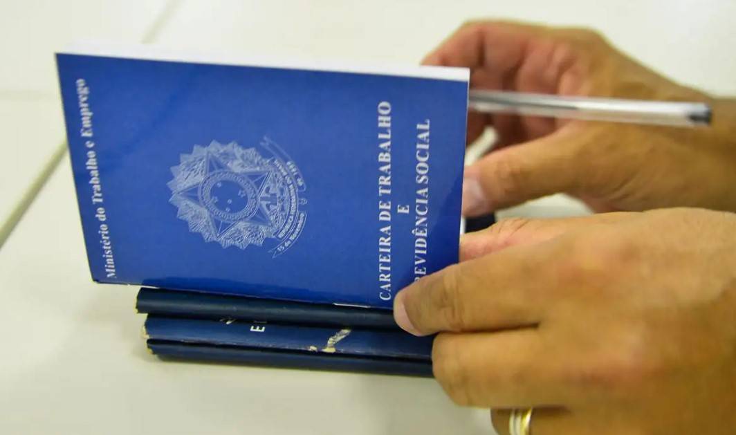 País cria 71,5 mil novas vagas de trabalho com carteira assinada em março, mostra Caged