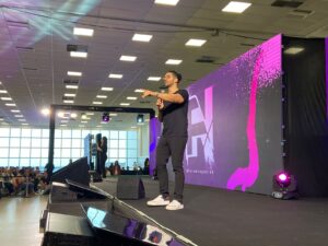 Fórum Negócios Experience 2025: ingressos à venda para edição com Joel Jota