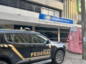 Fraudes no INSS: Operação da PF e CGU mira desvios de R$ 6,3 bilhões e afasta presidente