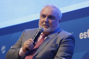 Jean Paul Prates afirma ter sido “tacitamente expulso” do PT
