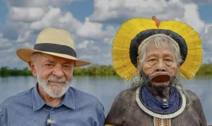 Lula homenageia Cacique Raoni e reforça compromisso com povos indígenas no Xingu
