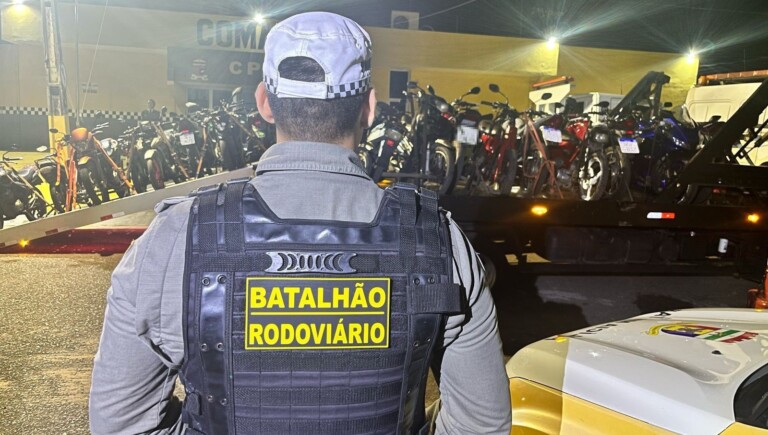 Operação apreende mais de 20 motos com escapamentos irregulares em Natal