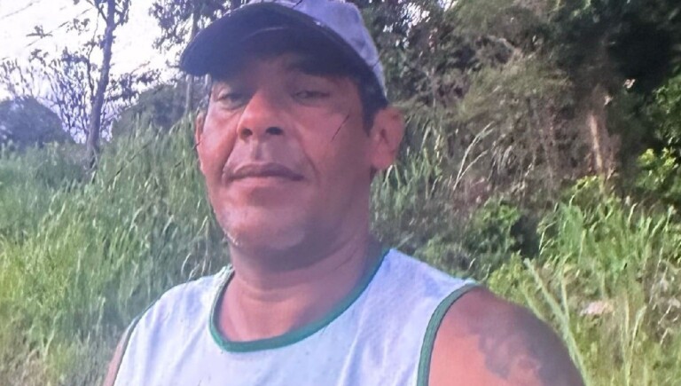 Homem mata irmão gêmeo a facadas na frente do pai na Grande Natal