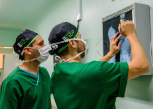 ProEsco realiza mutirão de cirurgias de escoliose para pacientes do SUS em Natal