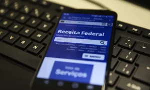 Receita Federal libera consulta ao lote de restituição do Imposto de Renda de abril; pagamento será no dia 30