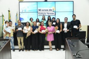 Colégio Teresa celebra 30 anos de fundação em Parnamirim com sessão solene na Câmara Municipal