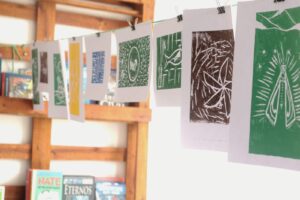 Escola em Natal oferece oficina gratuita de xilogravura para fomentar arte e renda