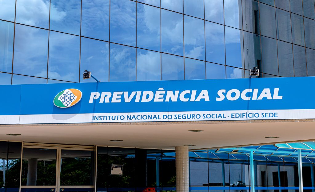 Fraude bilionária no INSS atingiu idosos, pessoas com deficiência e indígenas, aponta investigações