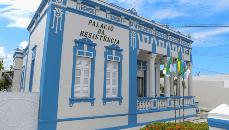 Mossoró enfrenta risco de paralisação na educação e urbanismo por atraso em pagamentos