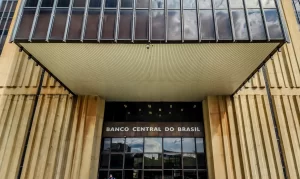 Superávit primário do setor público atinge R$ 3,6 bilhões em março, aponta Banco Central