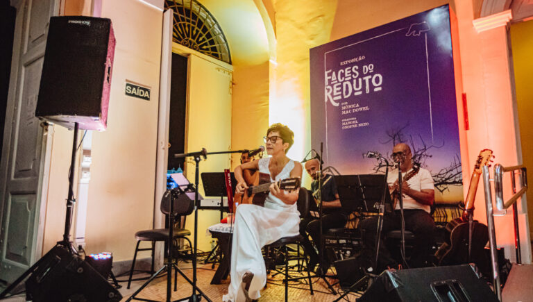 Valéria Oliveira apresenta show especial na Pinacoteca Potiguar durante a exposição ‘Faces do Reduto’